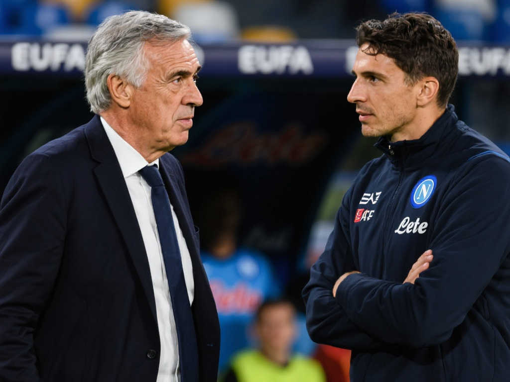 因右膝韌帶 因右膝韌帶