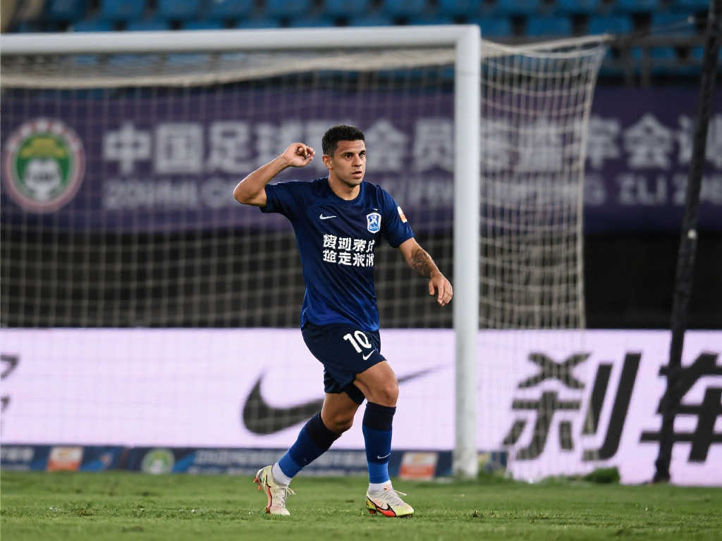 曼城表现低 曼城表现低