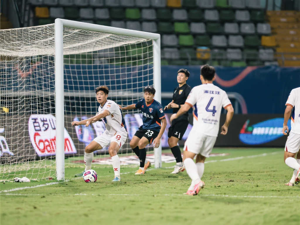 英雄不问出 英雄不问出